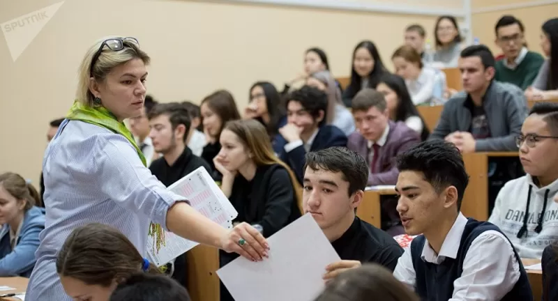 В российских вузах и их филиалах учится более 50 тысяч узбекистанских студентов