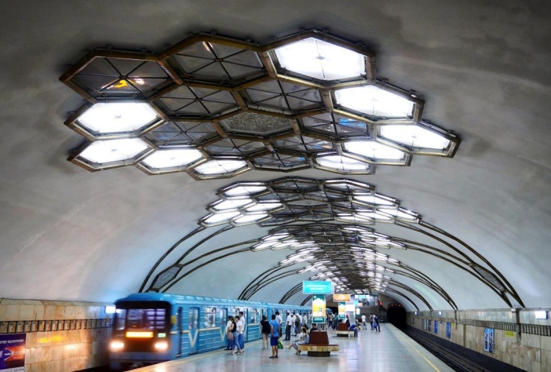 В ташкентском метро снова появятся льготные проездные карты 