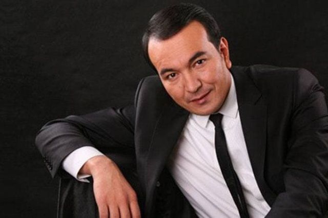 Возвращение на сцену? Министр культуры Узбекистана исполнил свои хиты