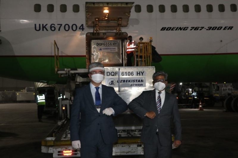 Узбекистан отправил гуманитарную помощь в Индию