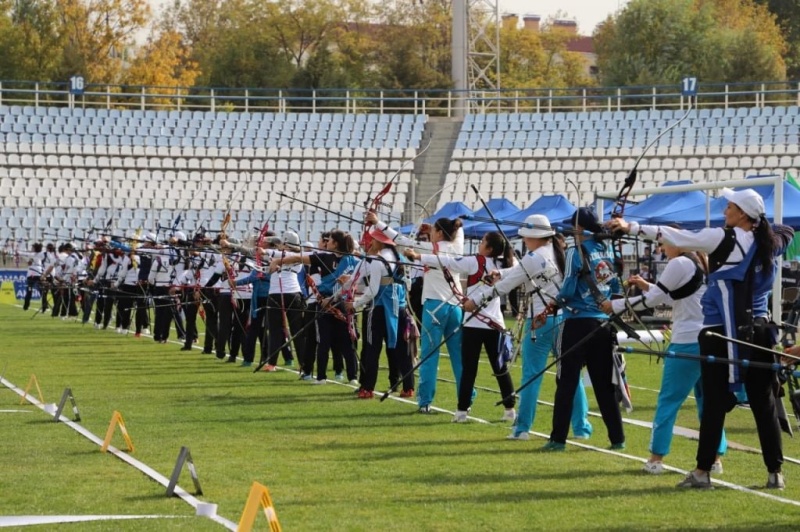 В Самарканде проходит турнир среди женщин по стрельбе из лука