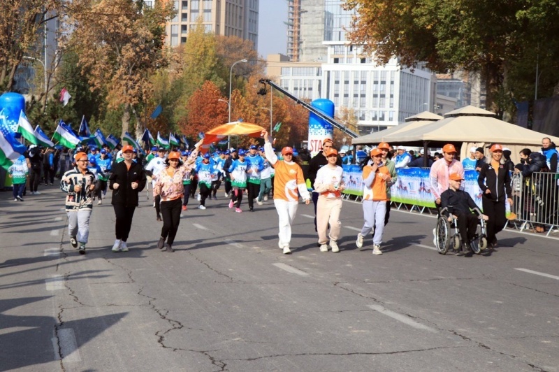 В городах Узбекистана состоялся массовый забег “Yangi Nafas”