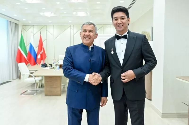 Узбекского оперного певца удостоили звания Народного артиста Татарстана
