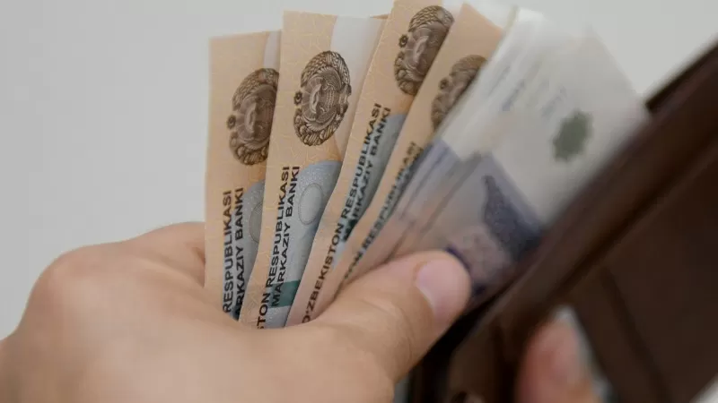 С деньгами на "ты". В Узбекистане запустили мобильное приложение для финансовой грамотности