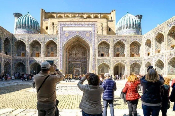 Более 6 миллионов иностранных граждан посетили Узбекистан в 2023 году. С какой целью? 